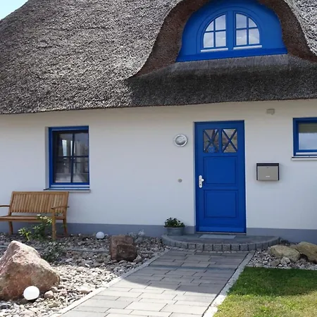 Aunt Emma Apartman